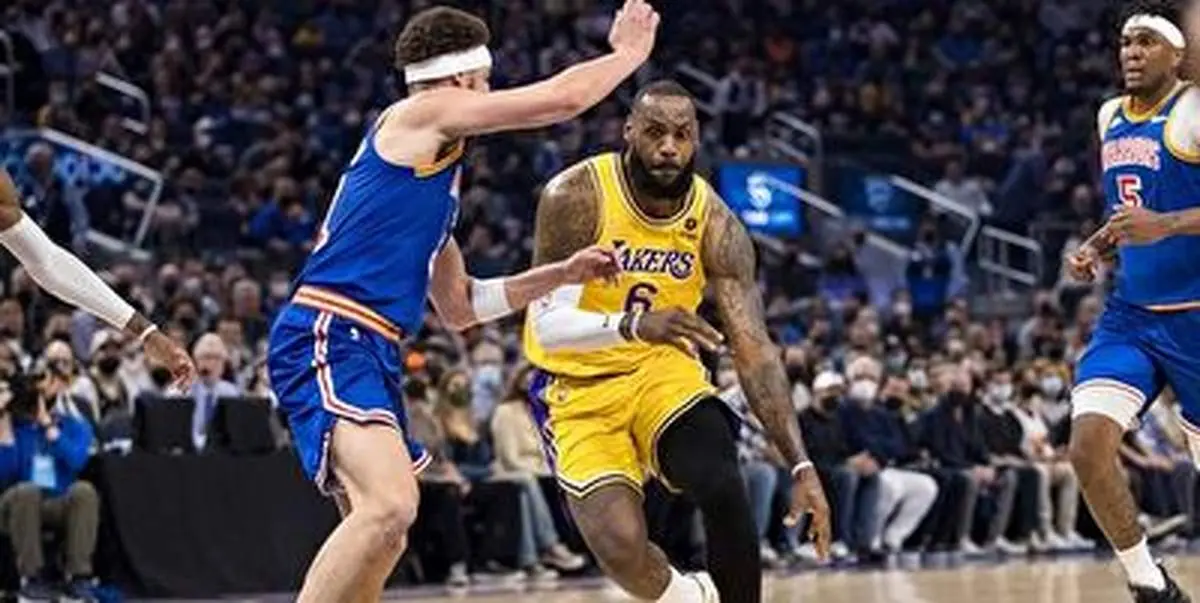 ویدئویی جذاب از ۱۰ حرکت منتخب بازی‌های بسکتبال NBA+ فیلم