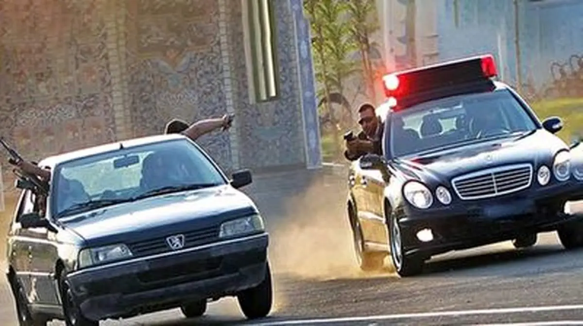 عملیات تعقیب و گریز پلیس با قاچاقچی مواد مخدر+ فیلم