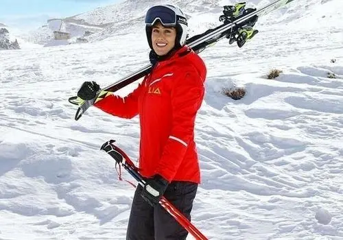 اولین تصاویر ورزشکار زن پناهنده بعد از بازگشت به ایران | آنجا خیلی اصرار کردند حرف سیاسی بزنم | به کشورم حمله شد اما کاری نتوانستم بکنم + فیلم