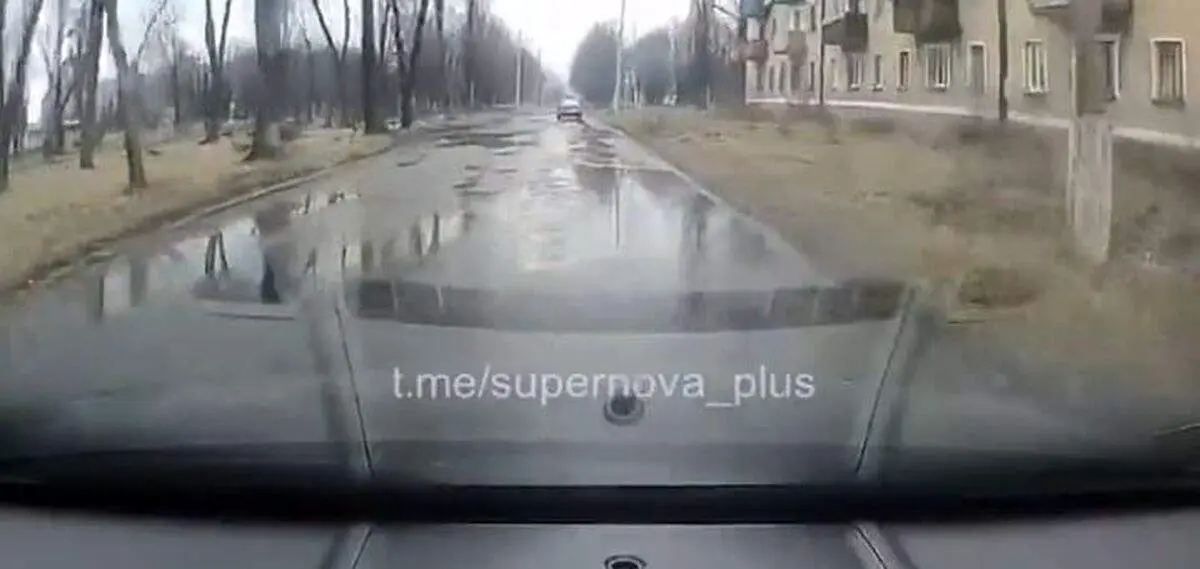 لحظه اصابت راکت روسی به محوطه مسکونی+فیلم