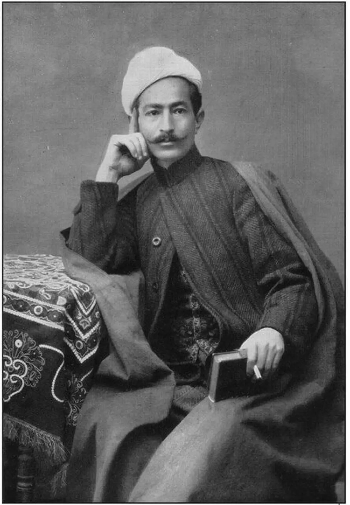 عارف تصینف‌سازی که وطن را به ما شناساند