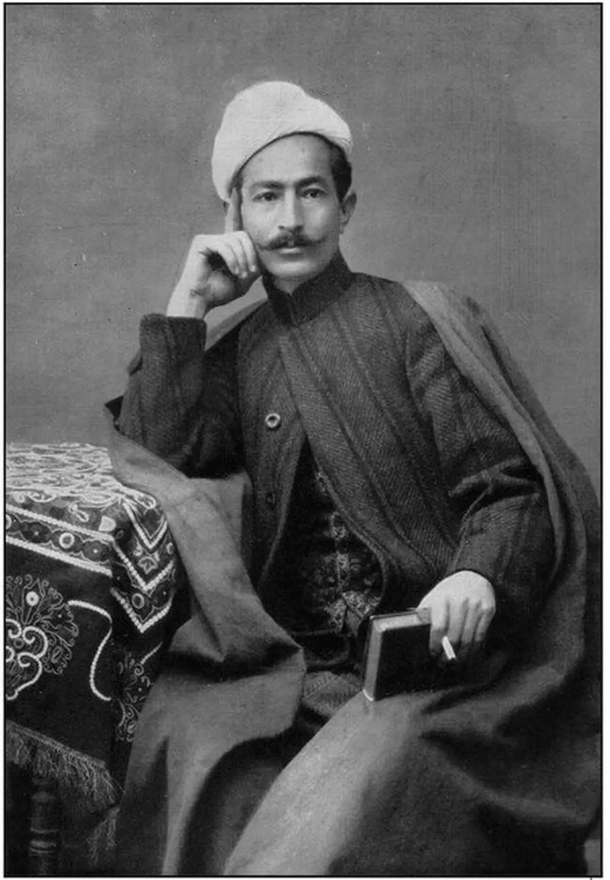 عارف تصینف‌سازی که وطن را به ما شناساند