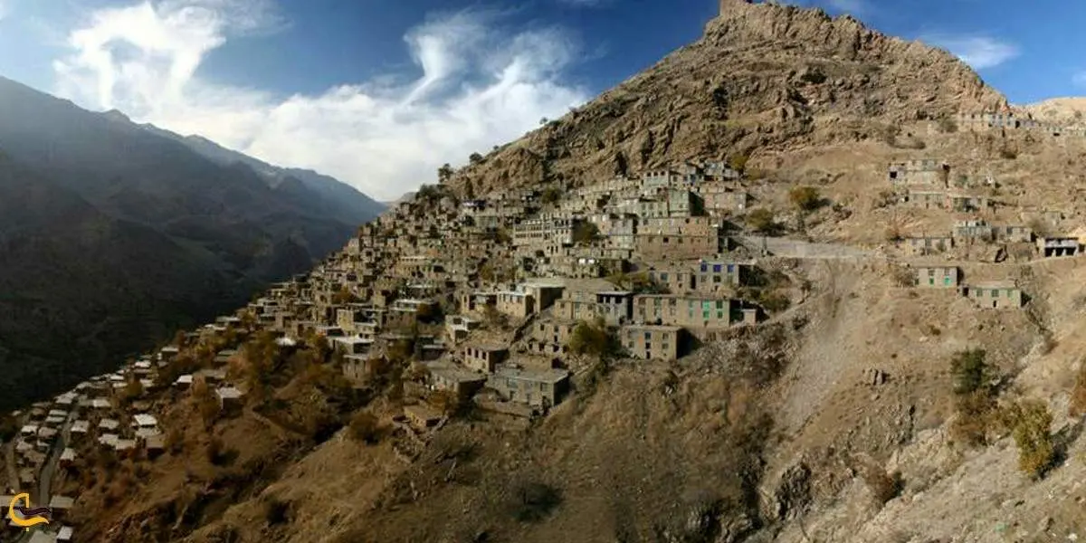 عکسی دیدنی از شب زمستانی روستای پلکانی دولاب