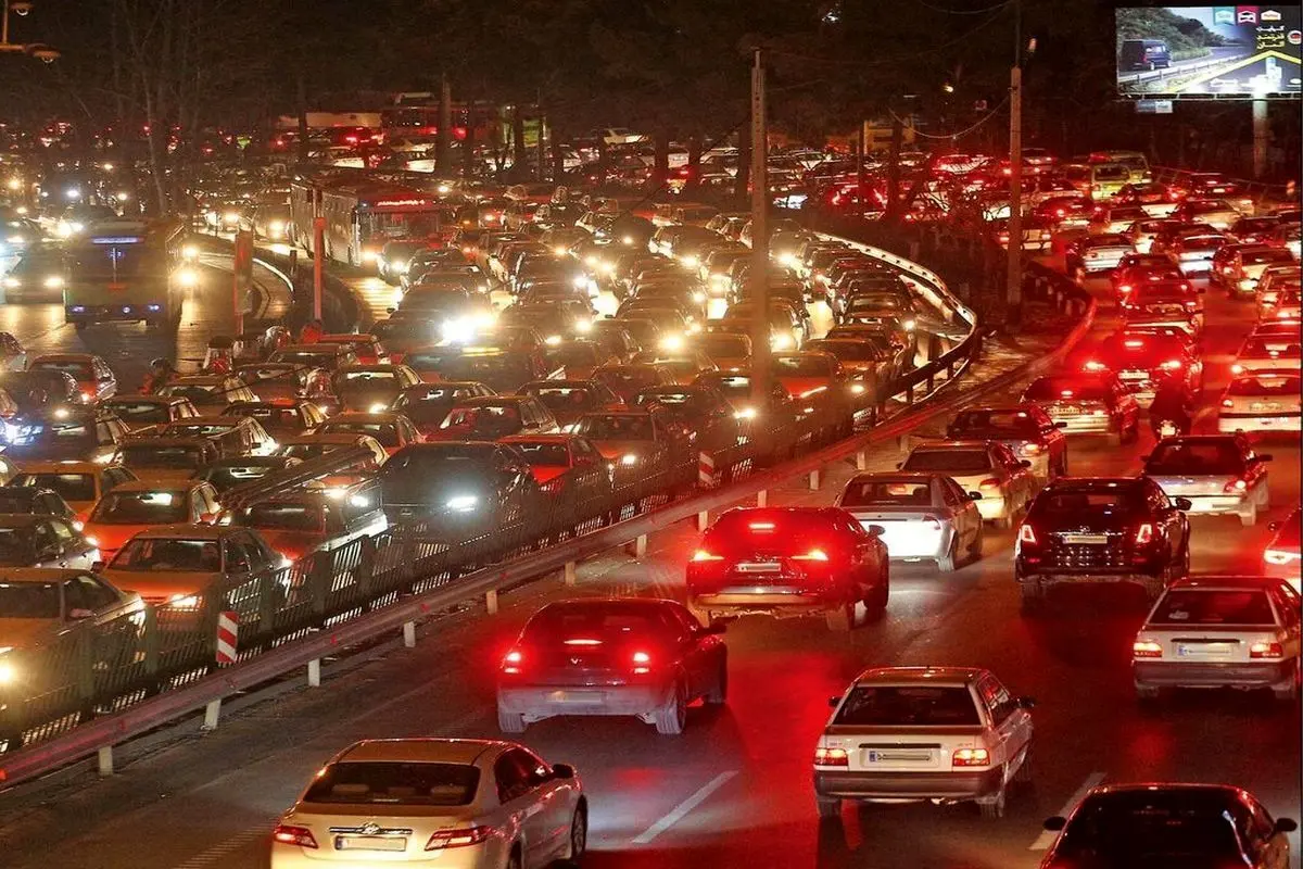 فروپاشی نامرئی اقتصاد و جامعه زیر سایه «ترافیک» های جانفرسا!