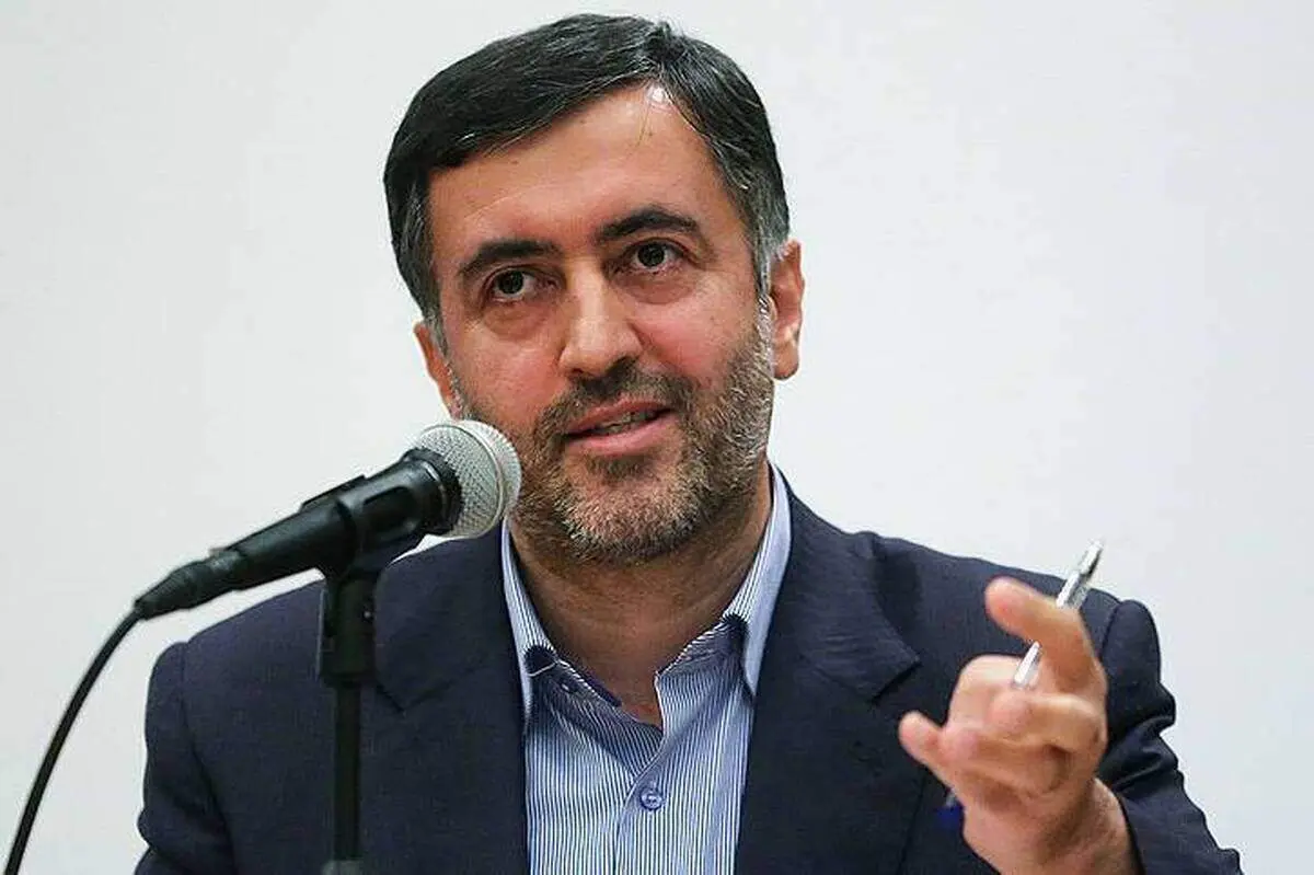 واکنش معنادار عبدالله گنجی به هتاکی نشریه فرانسوی