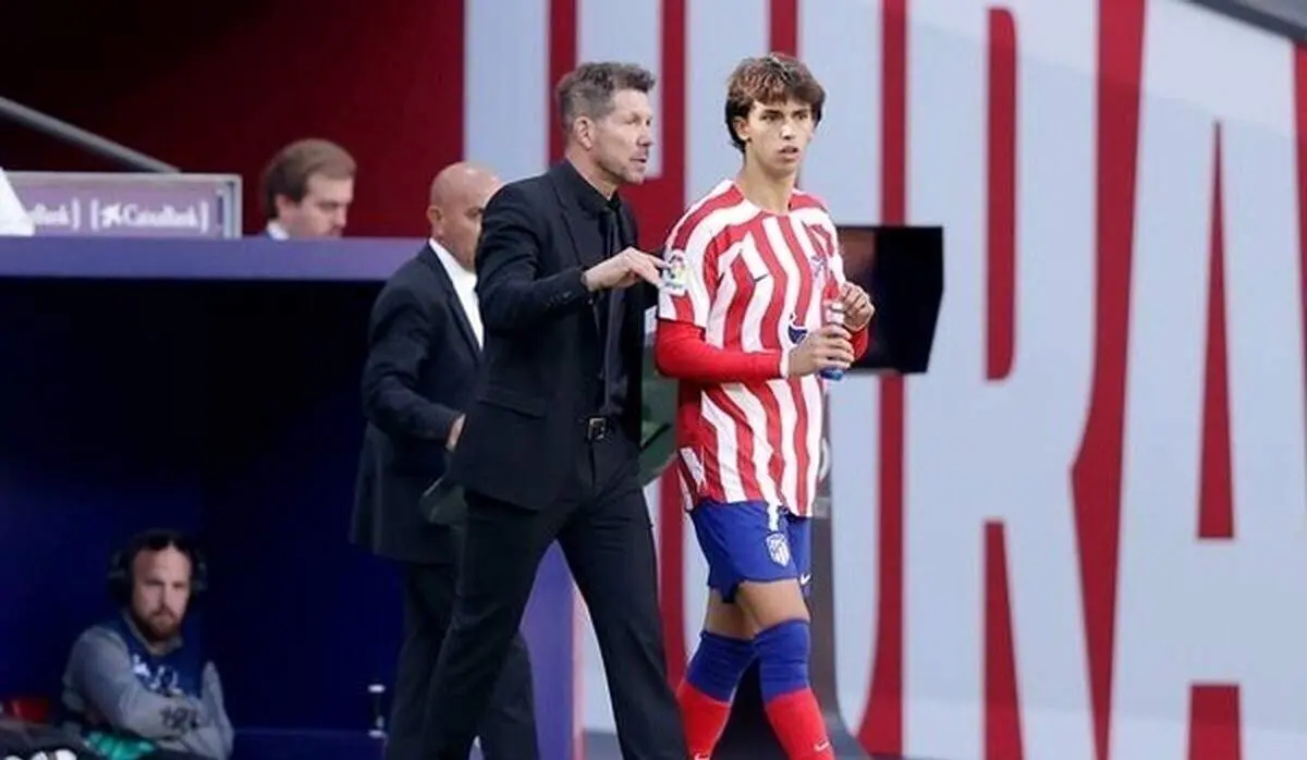 پخش زنده فوتبال امروز، یکشنبه ۱۸ دی از تلویزیون + جدول