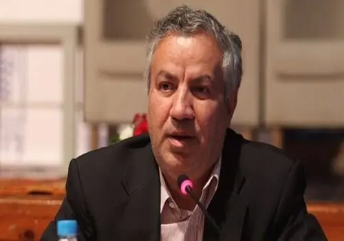 
مهاجرانی: پزشکیان می‌تواند «حلقه وصل» یا «پل پیوند» باشد
