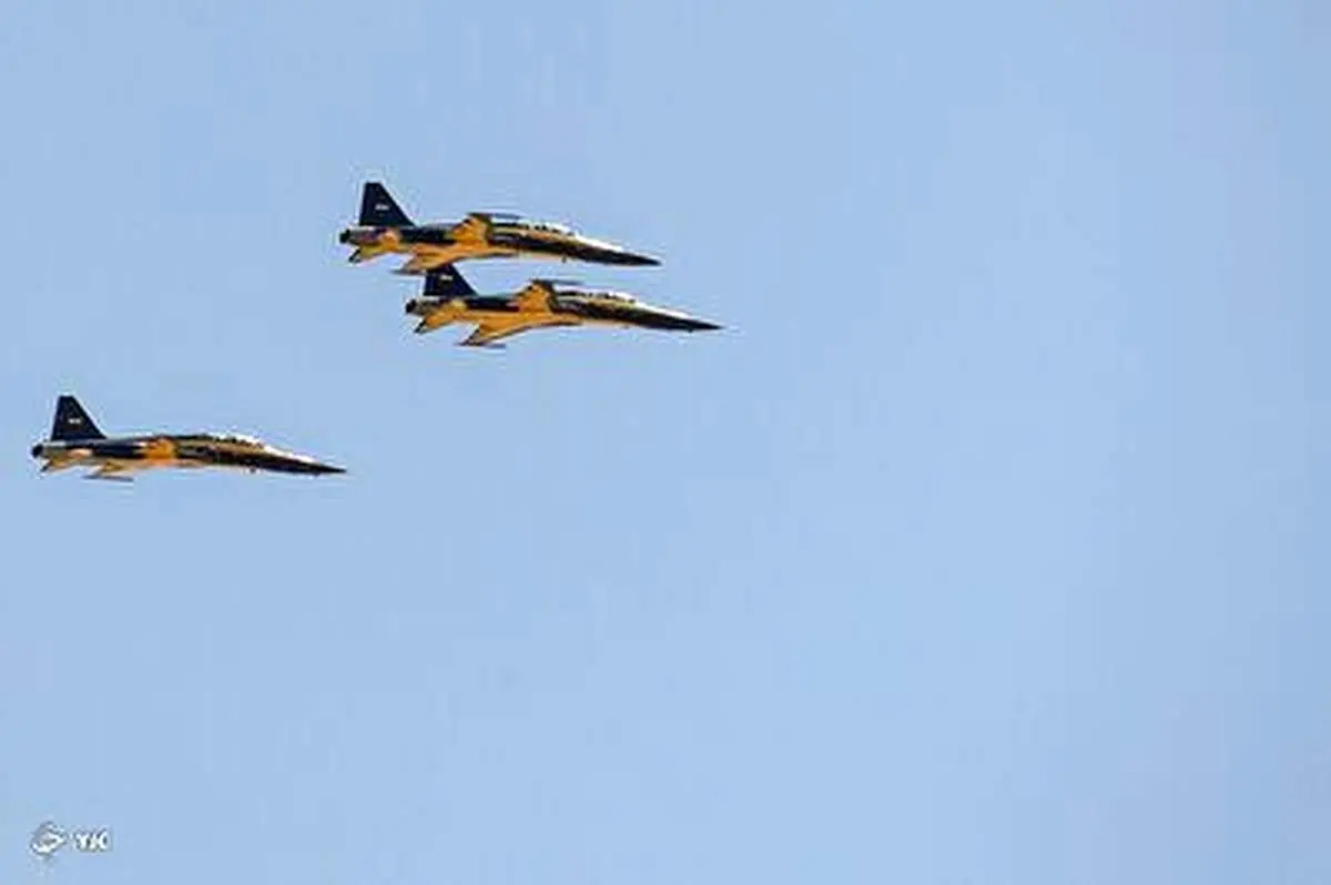 لحظه سوخت گیری یک جنگنده  ایرانی از بوئینگ۷۴۷+ فیلم