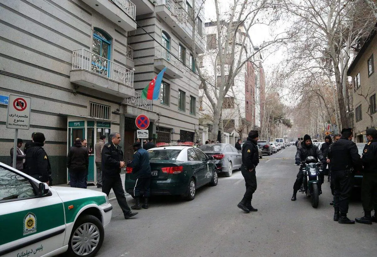 سفارت باکو در ایران یکشنبه تخلیه می‌شود