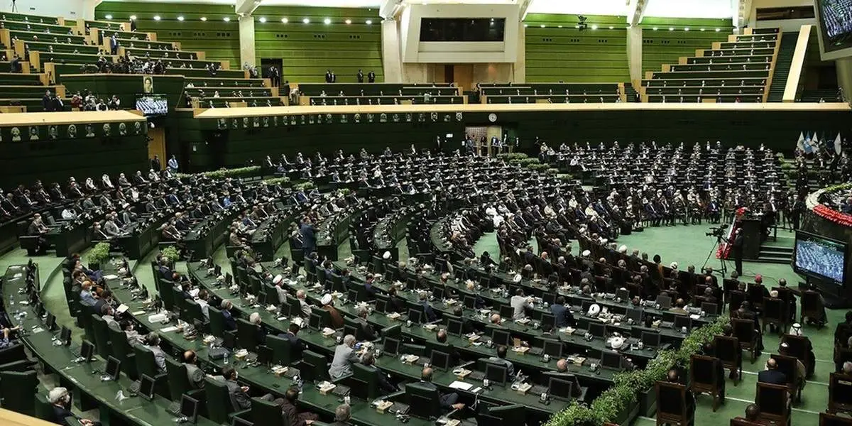 ۱۰ سال حبس برای سلبریتیهایی که قبل از اظهار نظر مراجع رسمی چیزی بگویند