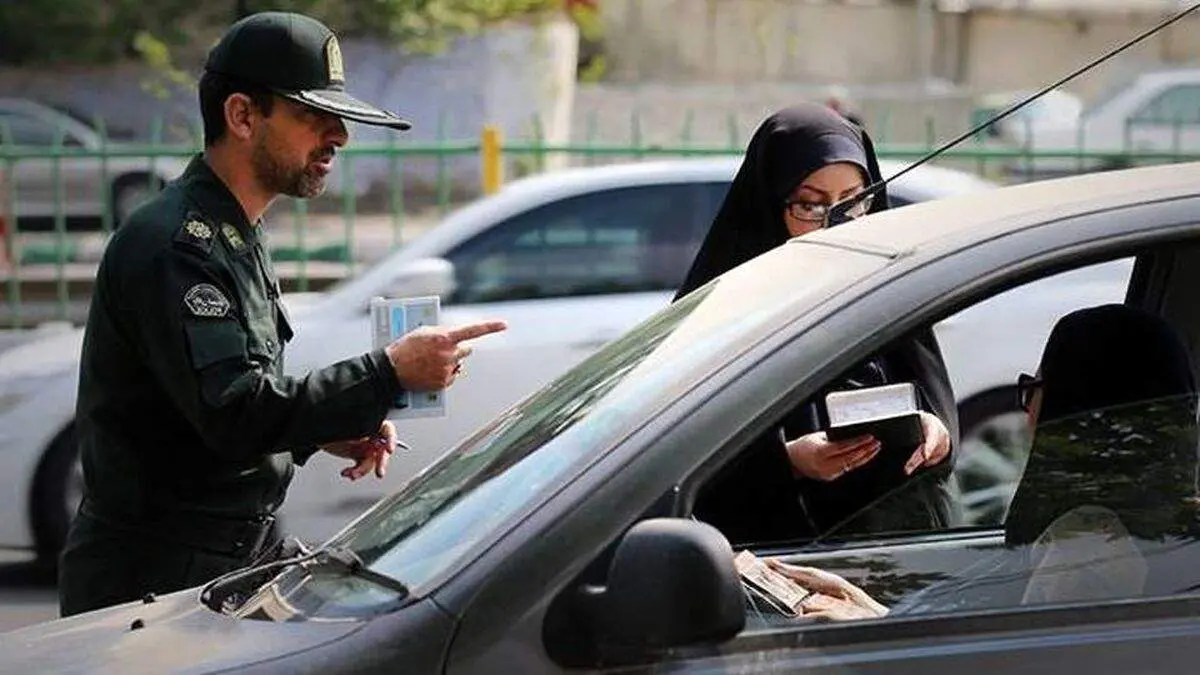 انسداد کارت ملی و محرومیت از خدمات اجتماعی در انتظار زنان بی‌حجاب