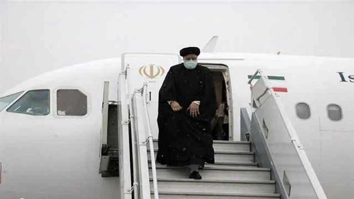 رئیس جمهور وارد منطقه زلزله زده خوی شد