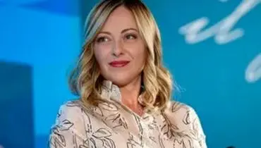 تصویر ملونی از دیوار کلیسای رم حذف شد/ویدیو 