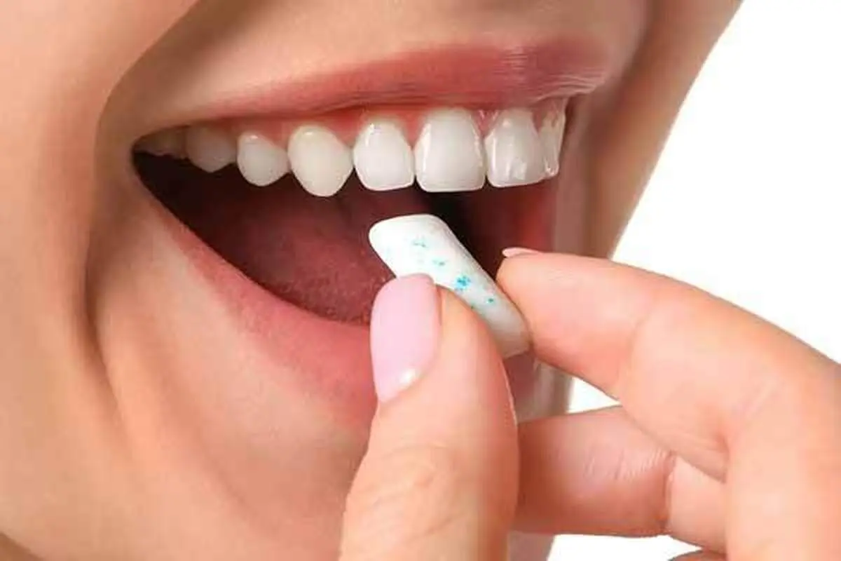 خطرات وحشتناک قورت دادن آدامس