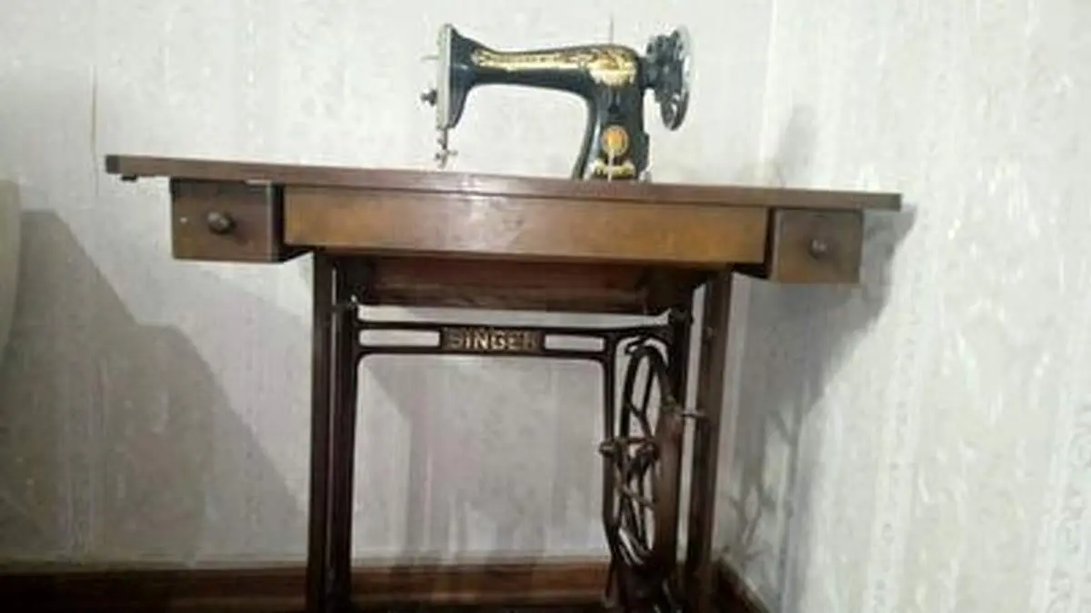 ویدئویی عجیب از چک و چانه برای خرید چرخ خیاطی ۶ میلیاردی!+ فیلم