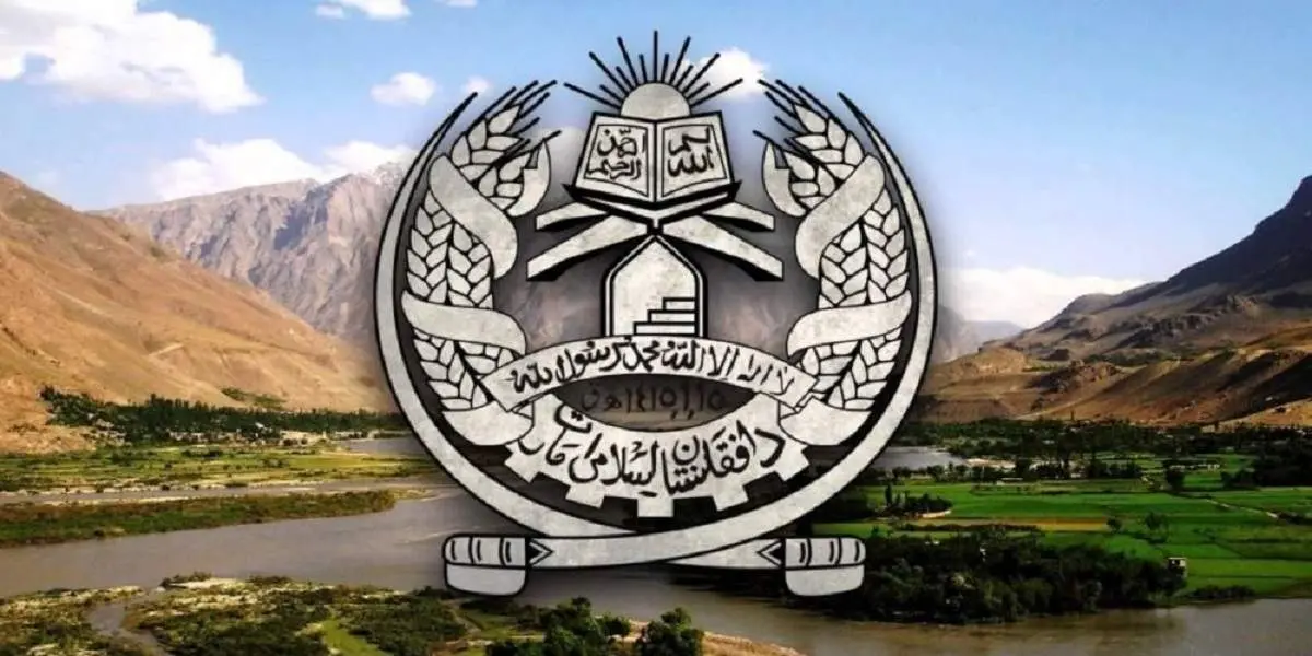 سه خلبان نیروی هوایی طالبان در یک قاب! + عکس