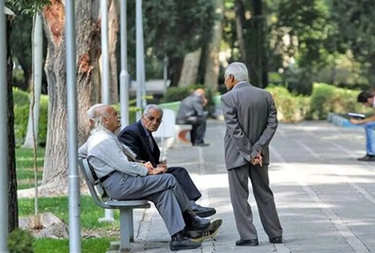 کدام بازنشستگان عیدی ۲ میلیون و ۹۰۰ هزار تومانی میگیرند؟