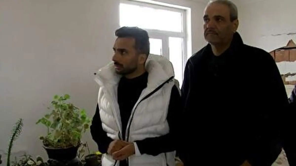 حضور خیابانی و میثاقی در کنار زلزله زدگان خوی+ فیلم