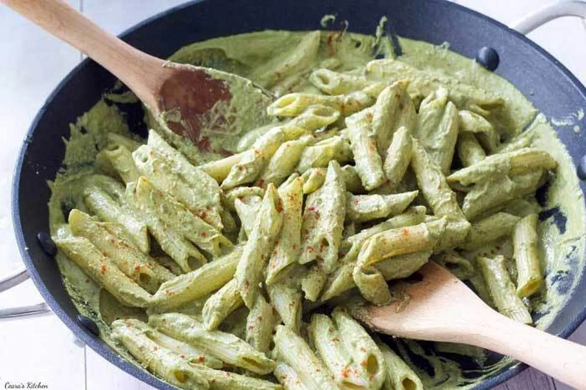 طرز تهیه پاستا پستو بدون مرغ