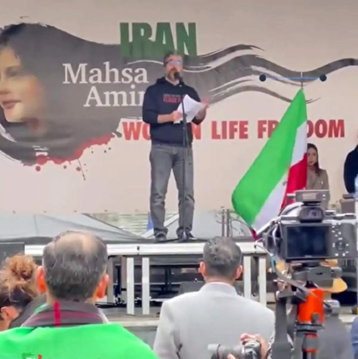 اختلافات عمیق در میان اپوزیسیون خبرساز شد+فیلم