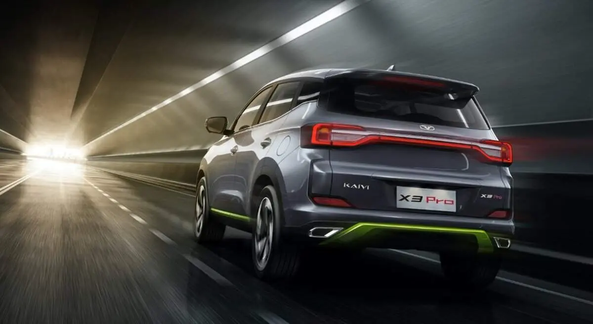 شباهت دیدنی خودروی ایرانی به ام وی ام x۵۵ چینی