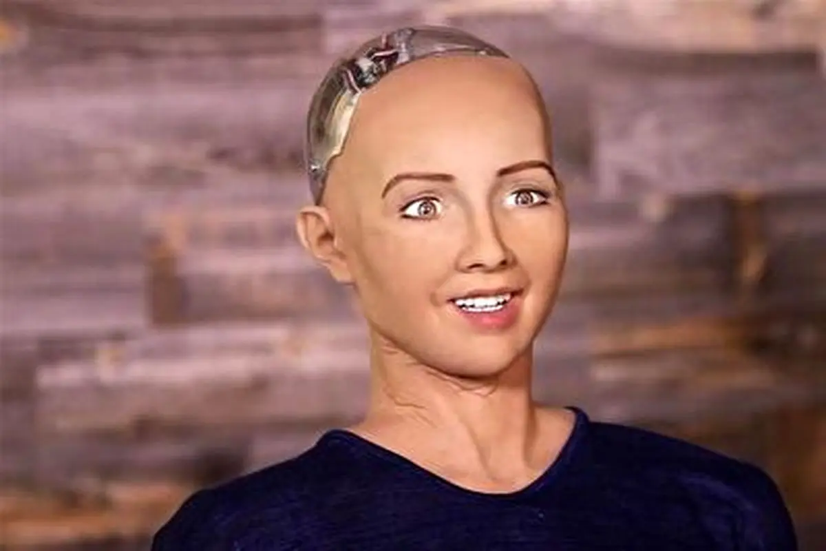 با اولین ربات انسان‌نمای ساخت عربستان آشنا شوید+ فیلم