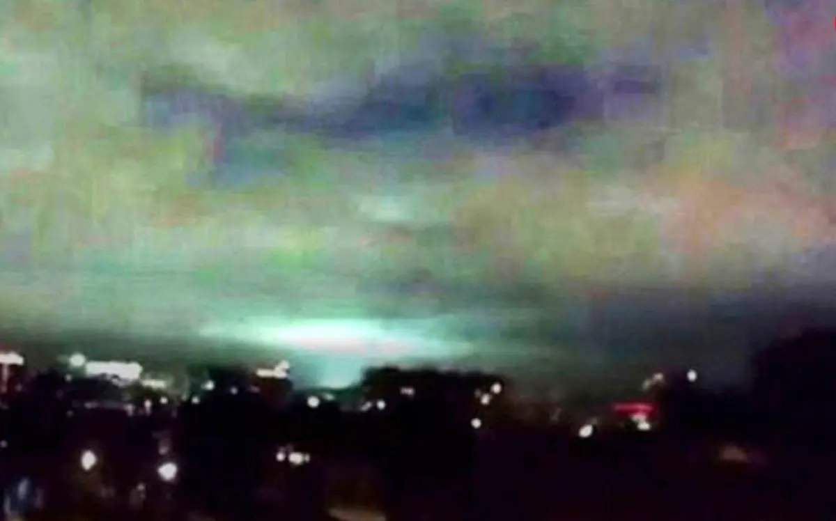 ماجرای نورهای عجیب قبل از زلزله ترکیه چه بود؟+ فیلم