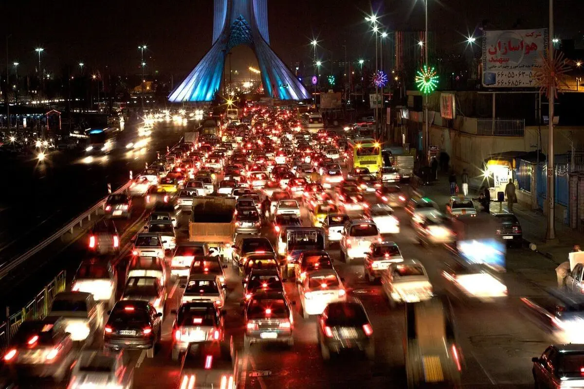 رمز گشایی از ترافیک غیر عادی پایتخت/ ظرفیت خیابانهای تهران تکمیل است!