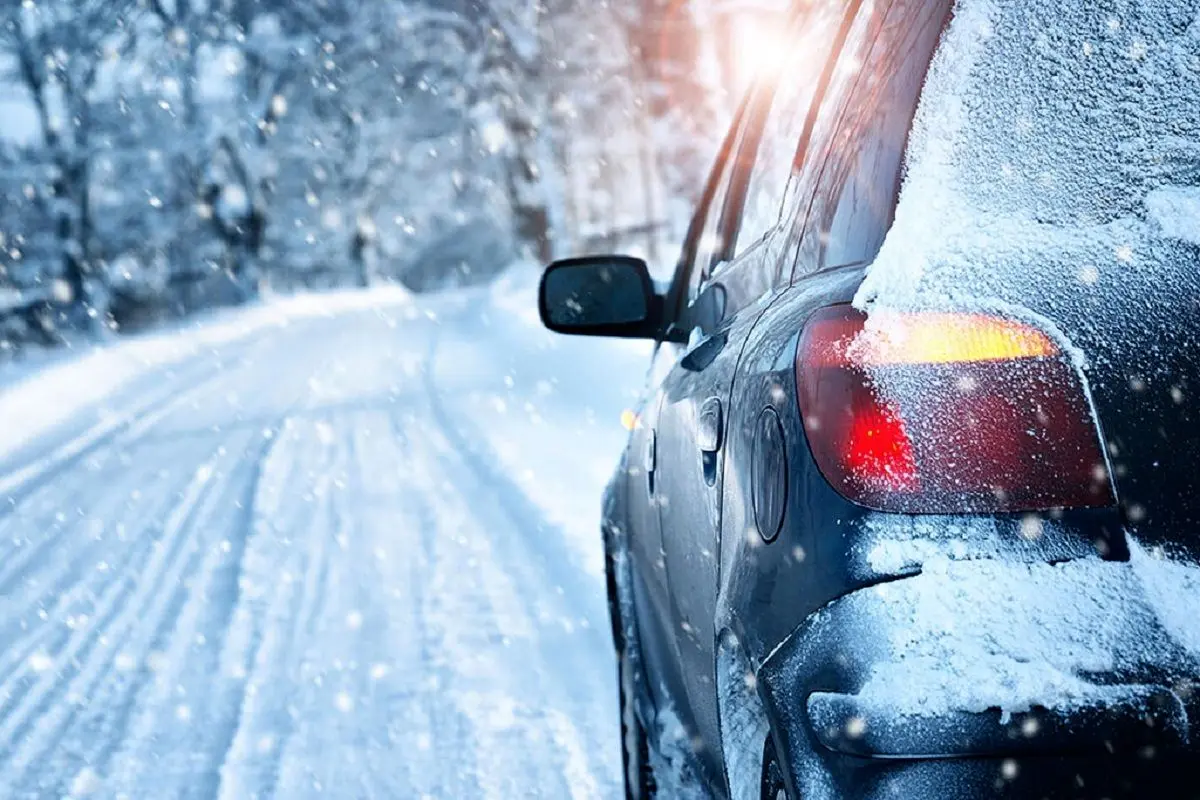 برای رانندگی در روزهای برفی این توصیه ها را جدی بگیرید + فیلم