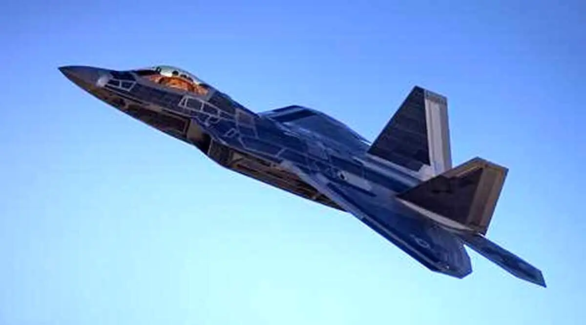 ماجرای پوشش مرموز اف-۲۲ رپتور معروف به زامبی آمریکایی!+ تصاویر