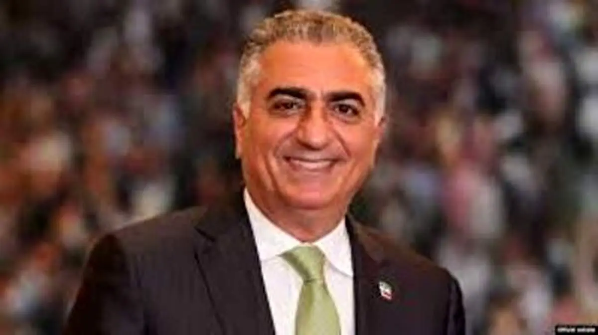 اعتراف رضا پهلوی به بیکاری و پول گرفتن از مادرش + ویدئو