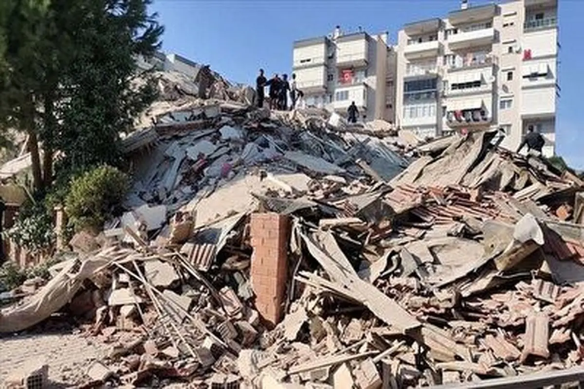 ویدیویی از ریزش یک ساختمان در زلزله امروز ترکیه