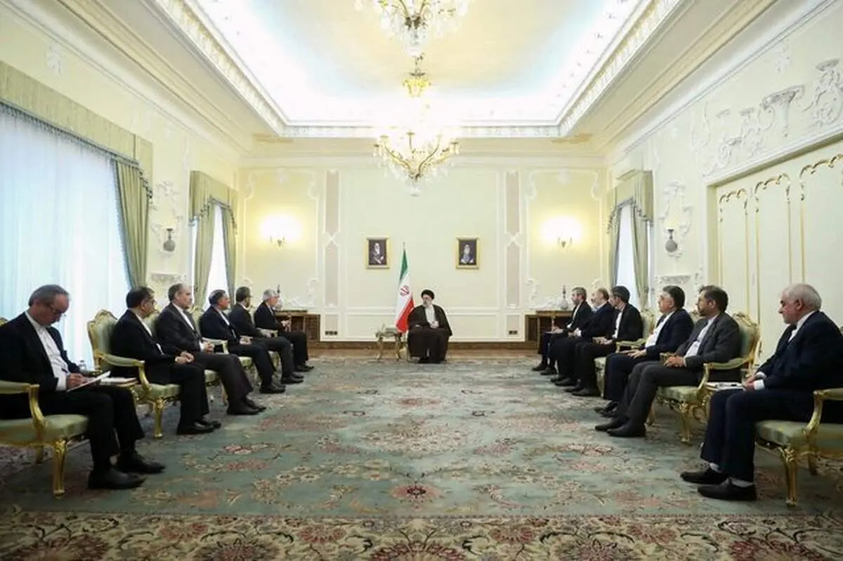 دیدار رئیسی با سفرای جدید ایران در ۱۰ کشور جهان
