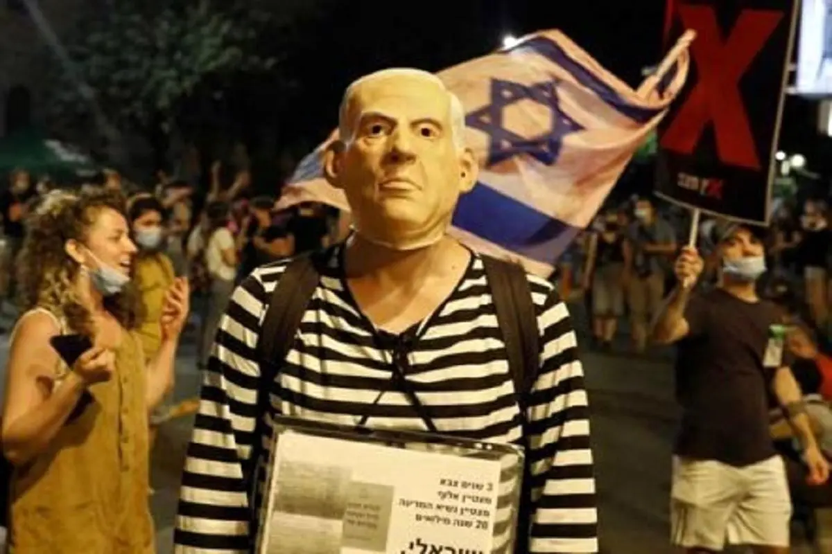 اقدام نمادین تظاهرکنندگان در تظاهرات اسرائیل+ عکس