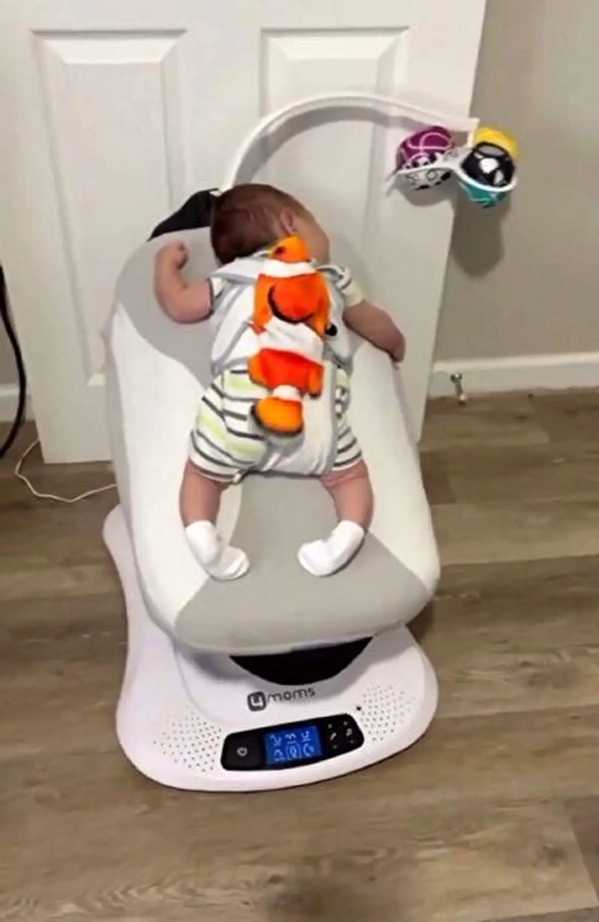 شیوه فوق العاده خواباندن کودک+ فیلم