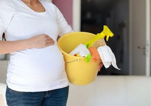 اگر زن باردار صدای انفجار شنید چکار کند؟

