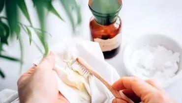 چگونه لکه روغن را از لباس پاک کنیم؟