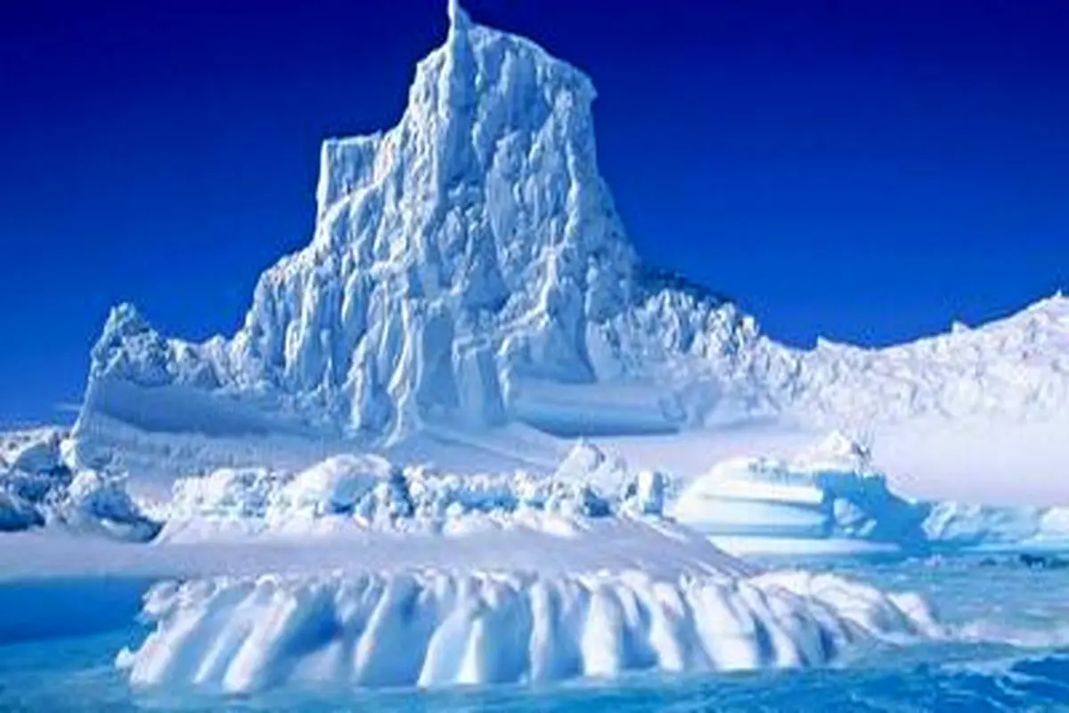 حرکت بزرگ‌ترین کوه‌های یخی جهان از جنوبگان + فیلم
