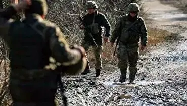 لحظه هدف قرارگرفتن سنگر نیروهای روسی توسط توپخانه اوکراین+ فیلم