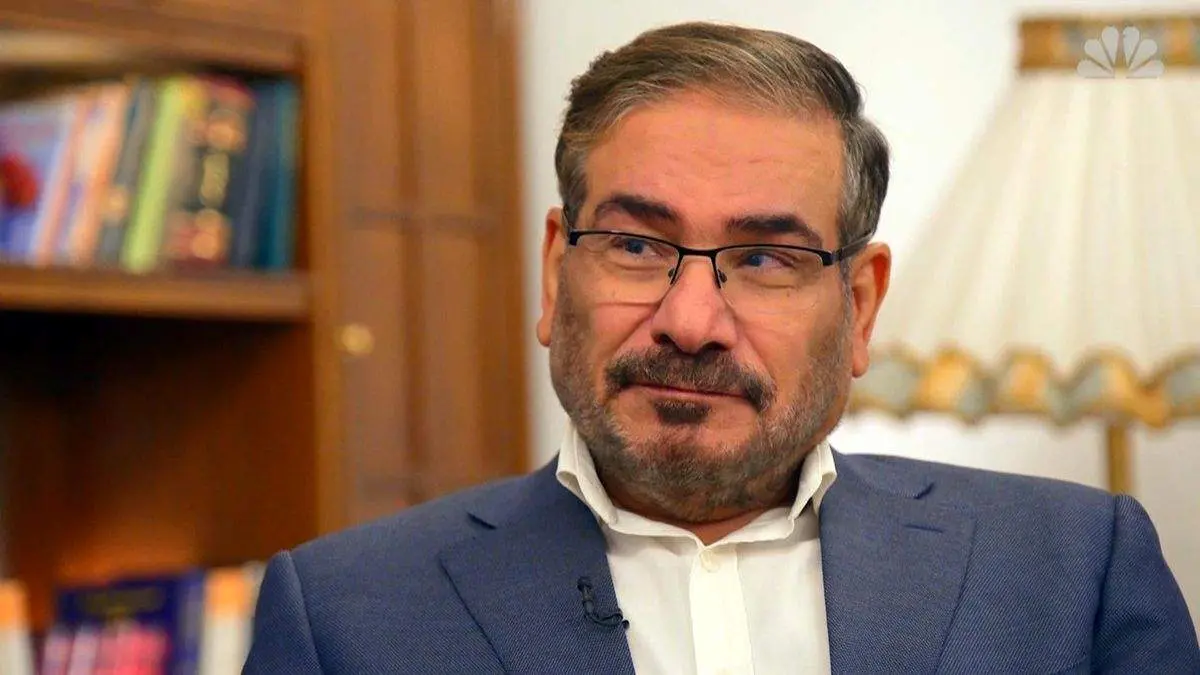 حضور شمخانی در محل شهادت حاج قاسم سلیمانی + عکس
