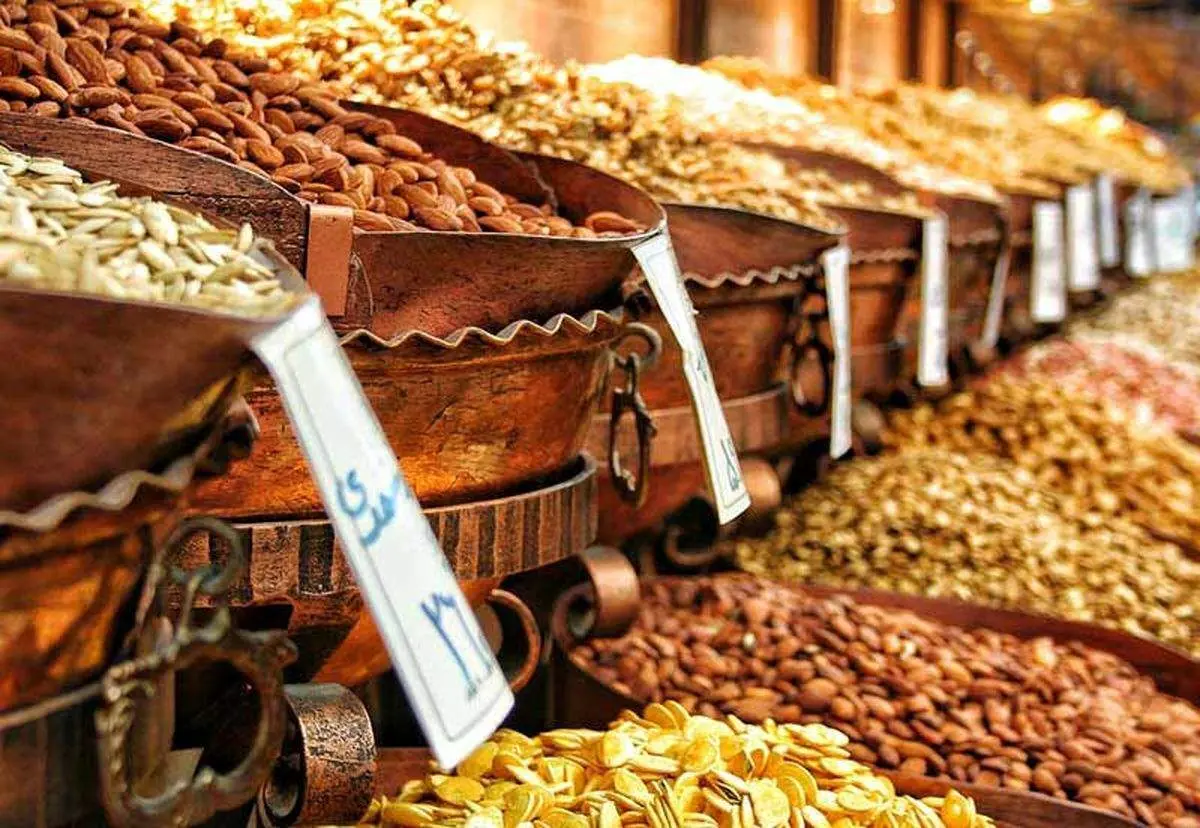 عرضه آجیل جعلی در بازار!