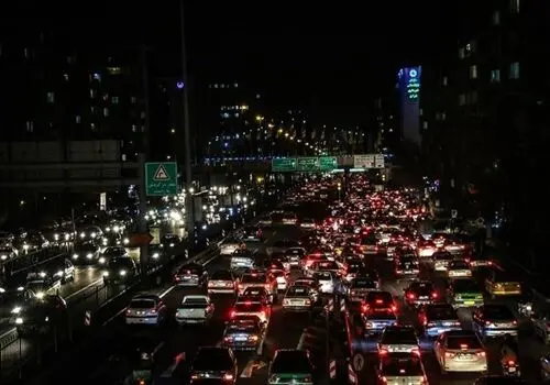 
ترافیک سنگین در آزادراه قزوین-کرج-تهران
