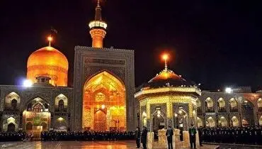 خلوت ناب با امام رضا(ع) در واپسین لحظه های تحویل سال نو+ فیلم