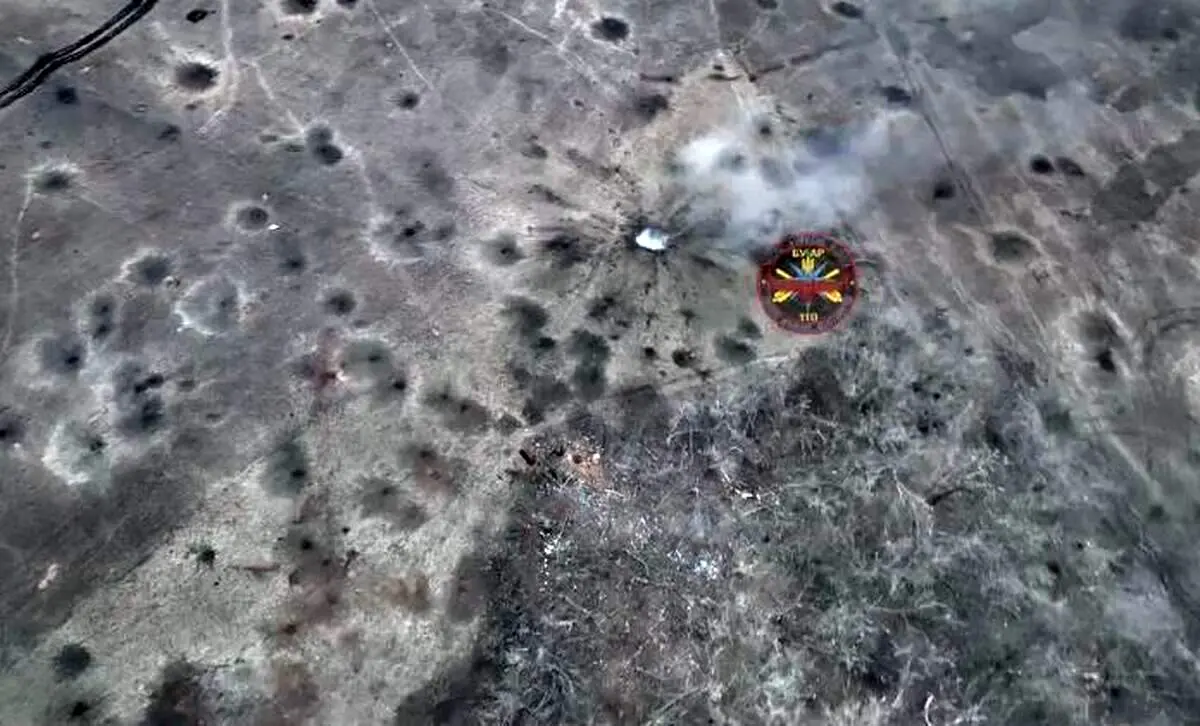 لحظه شگفت انگیز انهدام مین توسط پهپاد بمب افکن+ فیلم