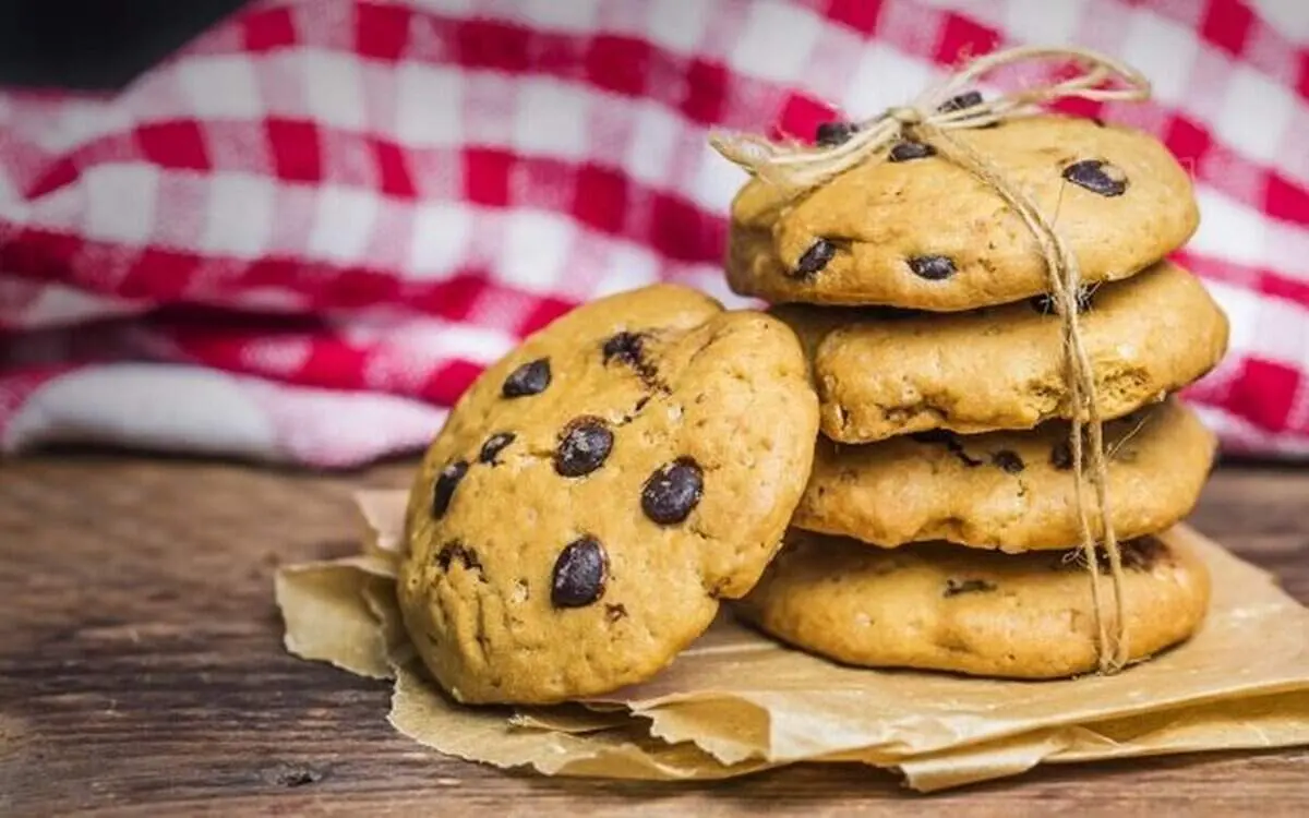 طرز تهیه شیرینی کشمشی خانگی