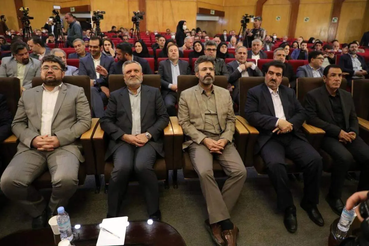اعلام آمادگی بانک رفاه کارگران برای توسعه همکاری‌ها با جامعه کارفرمایی کشور