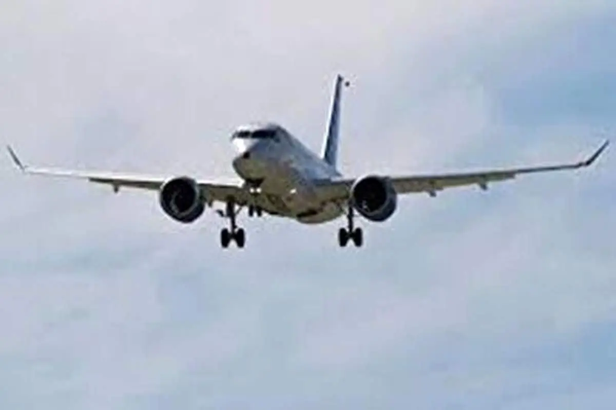 فرود موازی دو هواپیمای غول پیکر خبرساز شد+ فیلم