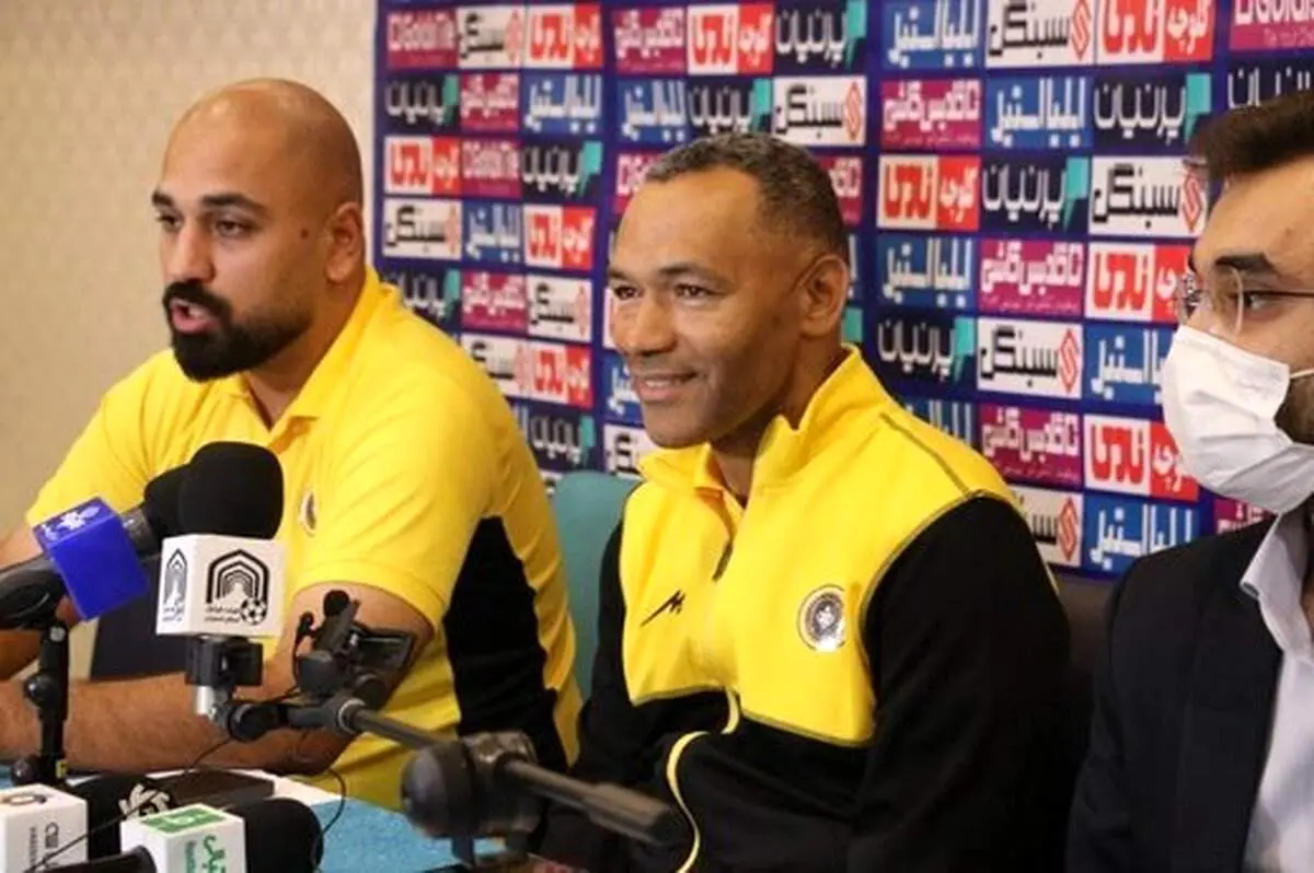 سرمربی سپاهان: امروز ۲ گل به پرسپولیس زدیم