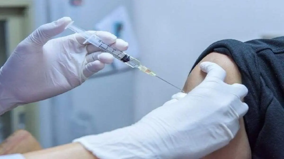 عوارض جانبی بیشتر  واکسن کرونا، نشانه اثرات بیشتر است