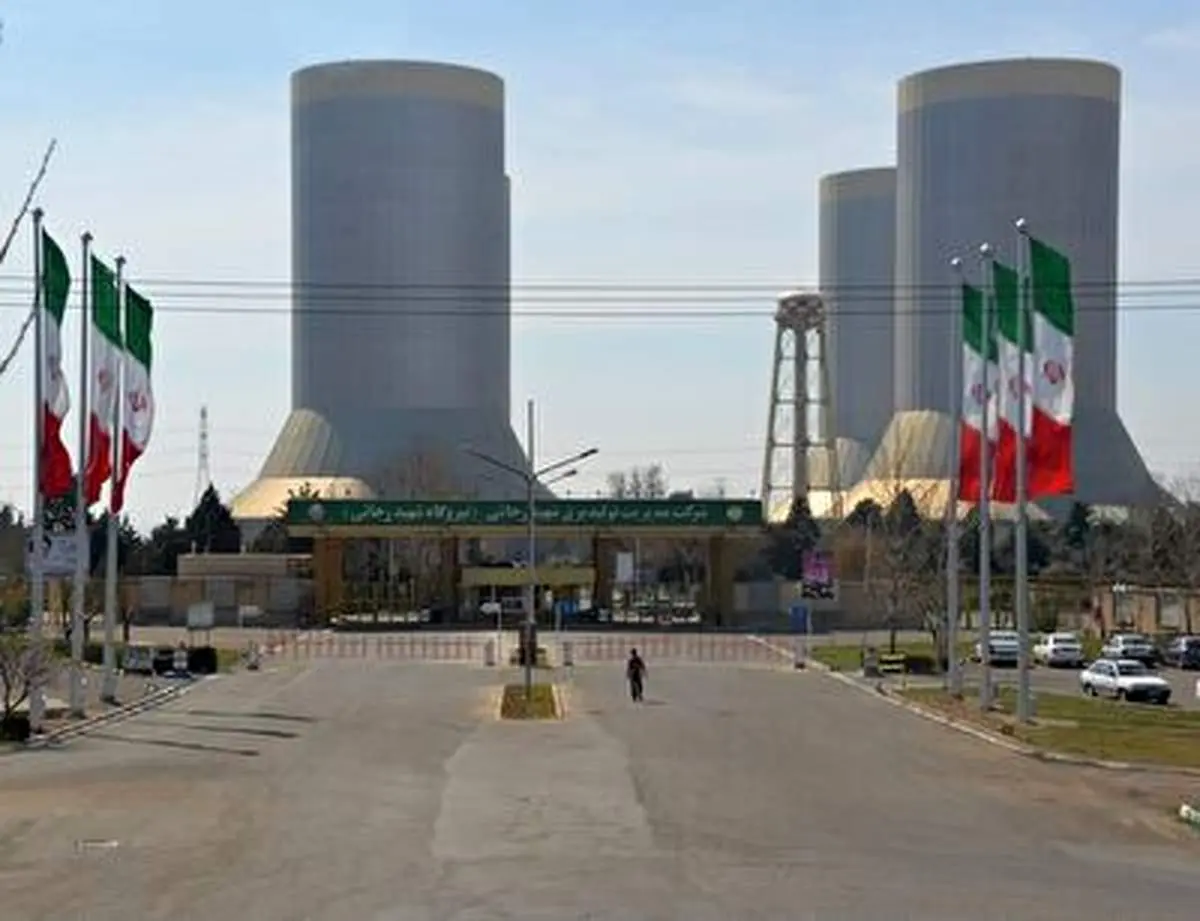 ماجرای نمکدان های غول پیکر اتوبان قزوین چیست؟+ فیلم